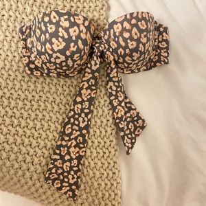 Animal print strapless bikini top